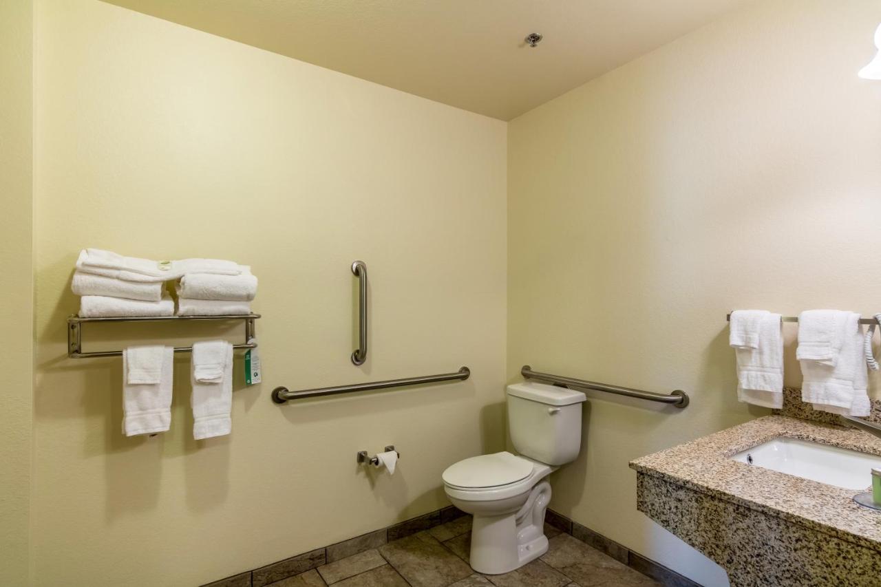 Cobblestone Inn & Suites - Barron Esterno foto