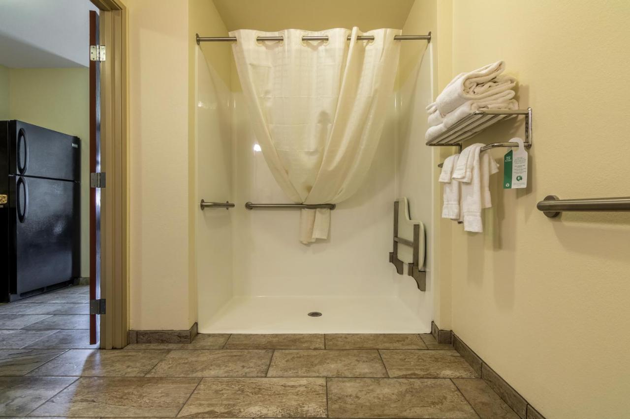 Cobblestone Inn & Suites - Barron Esterno foto