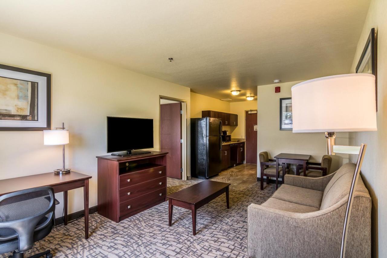 Cobblestone Inn & Suites - Barron Esterno foto