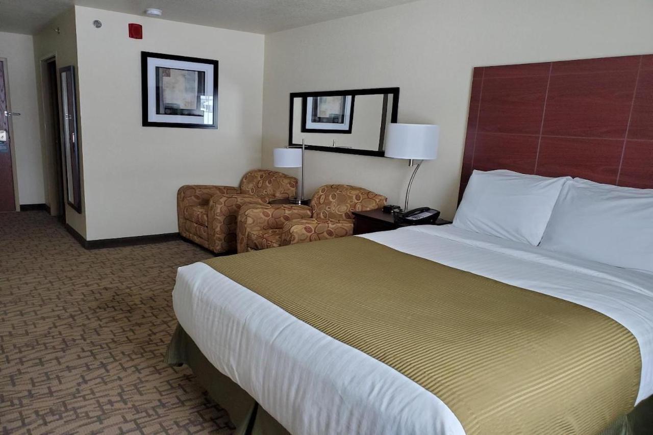 Cobblestone Inn & Suites - Barron Esterno foto
