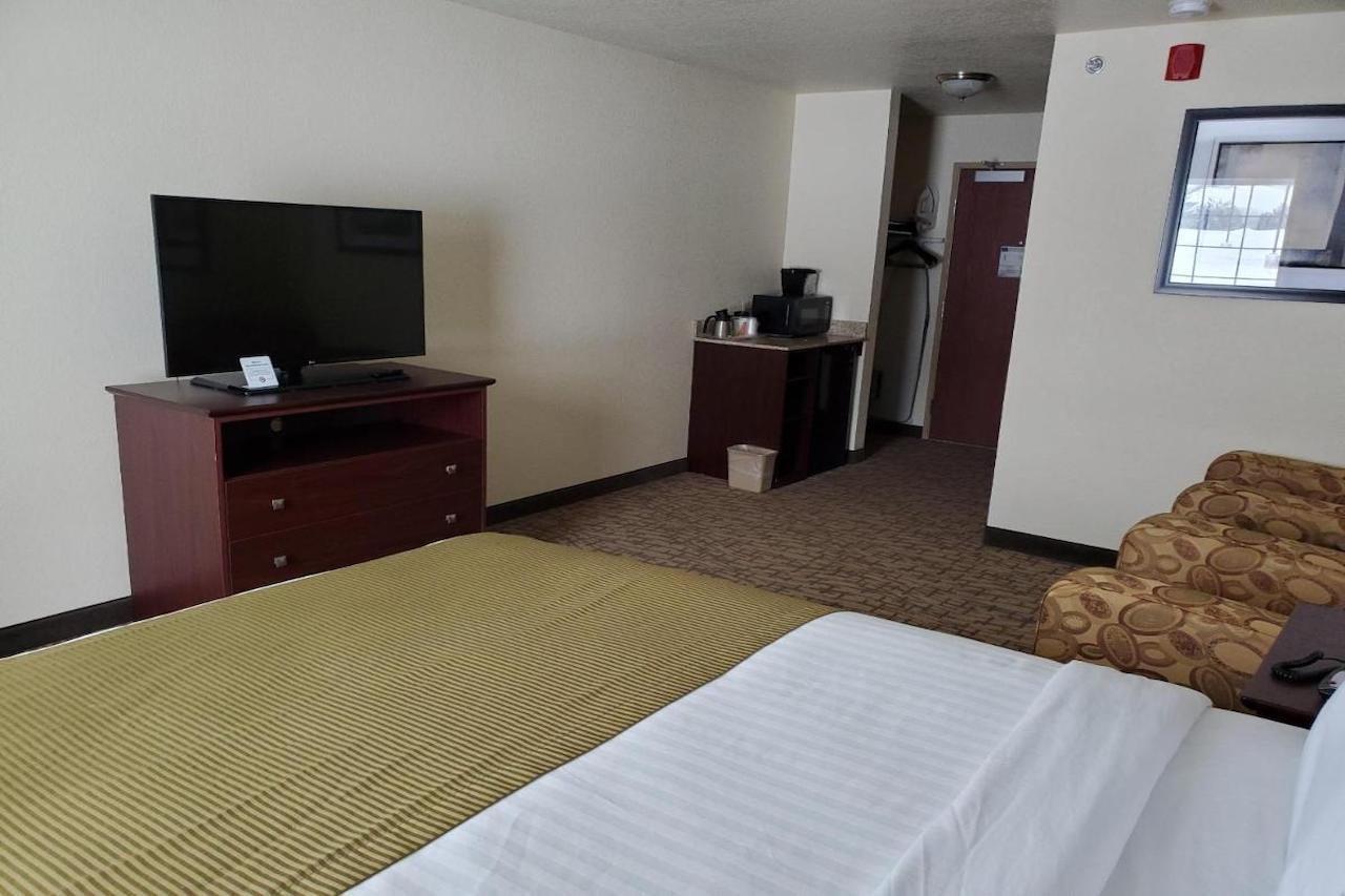 Cobblestone Inn & Suites - Barron Esterno foto