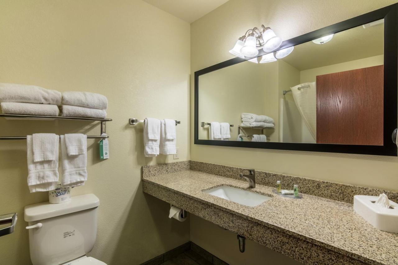 Cobblestone Inn & Suites - Barron Esterno foto